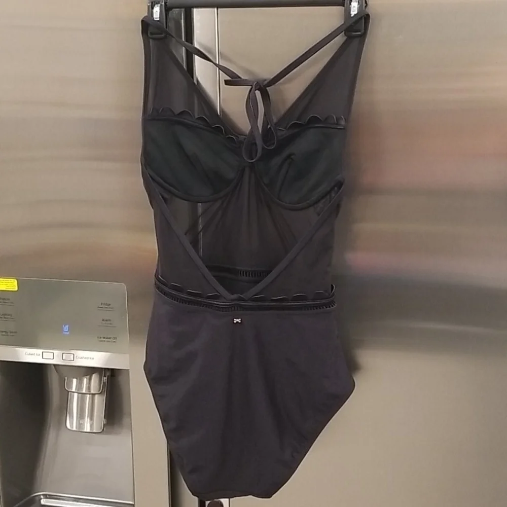 💕TED BAKER💕 Kesia Scalloped Mesh Swimsuit 34 C/D